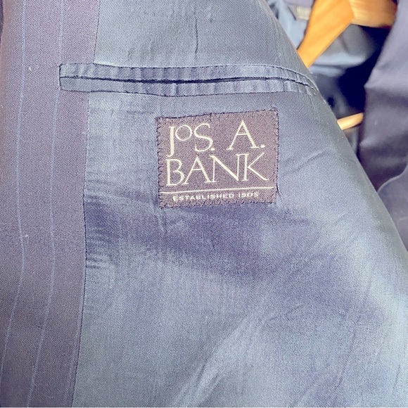 Jos. A. Bank Navy Pinstripe Classic Single-Breasted Blazer - Picture 4 of 5